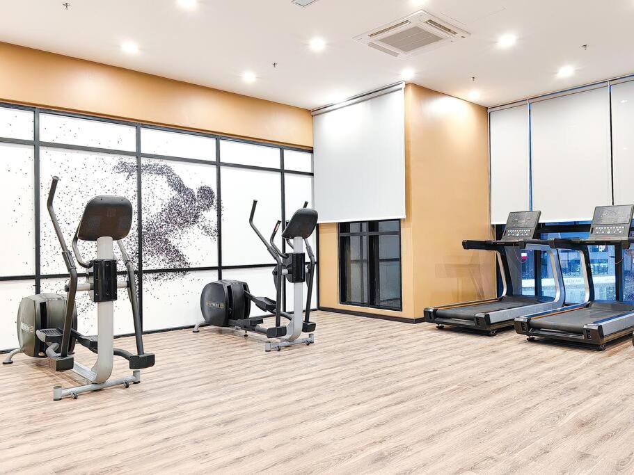 Bukit Indah 1/studio/aeon Mall * Johor Bahru